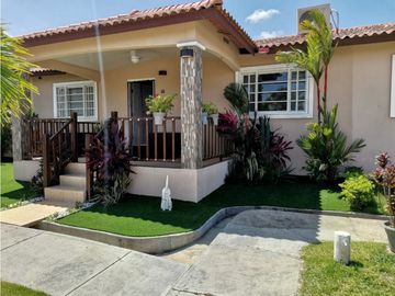 VENTA DE CASA LAS LAJAS PH VILLAS DE ENSUEÑO (GS)