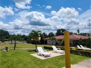 VENTA DE CASA LAS LAJAS PH VILLAS DE ENSUEÑO (GS)