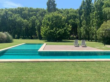 Casa en venta en Barrio Privado Rumenco