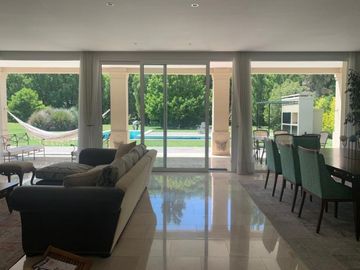 Casa en venta en Barrio Privado Rumenco