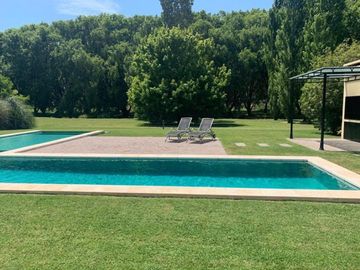 Casa en venta en Barrio Privado Rumenco