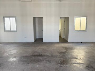 NUEVA-DISPONIBLE! OFICINA-BODEGA EN EDIF. CARMEN CON MATTA