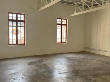 NUEVA-DISPONIBLE! OFICINA-BODEGA EN EDIF. CARMEN CON MATTA