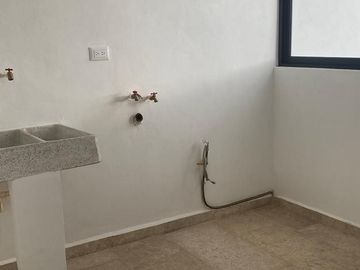 HERMOSA CASA EN VENTA PARQUE AGUASCALIENTES, LOMAS DE ANGELOPOLIS