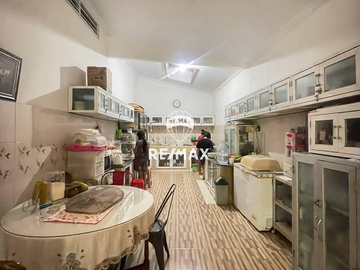 DIJUAL RUMAH HITUNG TANAH DI DAERAH PONDOK INDAH JAKARTA SELATAN