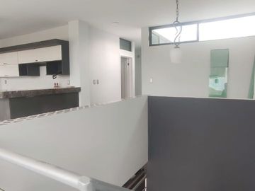 Departamento en venta con local comercial