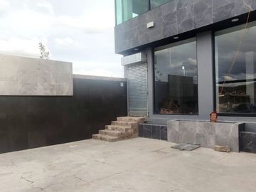 Departamento en venta con local comercial