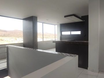 Departamento en venta con local comercial