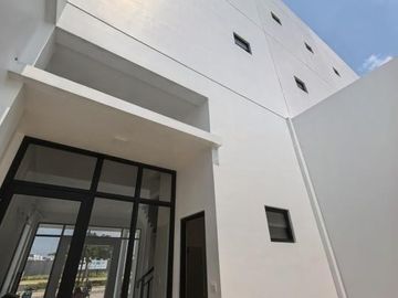 Ruko Summarecon Crown Bekasi 3lantai, Huk, Komersial, Brandnew
