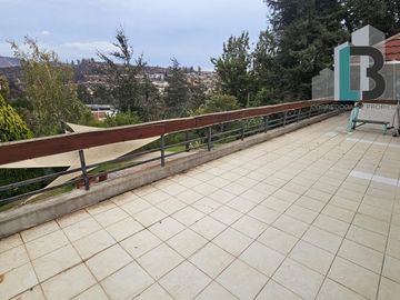 Vende exclusiva casa Paso Hondo