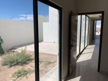 CASA EN VENTA EN SECTOR VIÑEDOS TORREÓN, COAHUILA