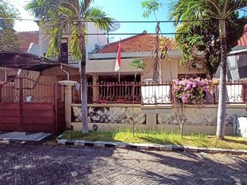 Disewakan Rumah Bangunan 1,5 Lantai Di Manyar Tirtoasri, Surabaya