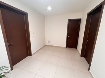 Casa en Venta en Valle Imperial Zapopan