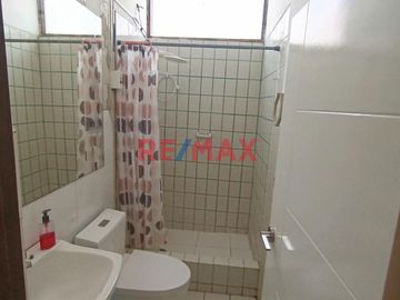 ¡ALQUILER DE CASA EN LA MOLINA, RESIDENCIAL MONTERRICO, ¡UNIFE!
Disfruta de esta amplia casa en una de las mejores zonas residenciales de La Molina,