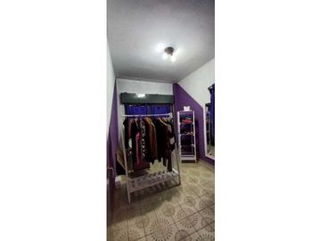 Venta casa con local Barrio Pompeya en Merlo  apta crédito