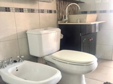 Hermoso Departamento 2 ambientes  con terraza propia y cochera OPORTUNIDAD !!!