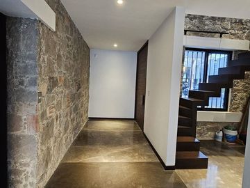 Casa en Venta con elevador, Gran Reserva, Lomas de Angelopolis