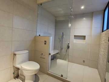 Casa en Venta con elevador, Gran Reserva, Lomas de Angelopolis