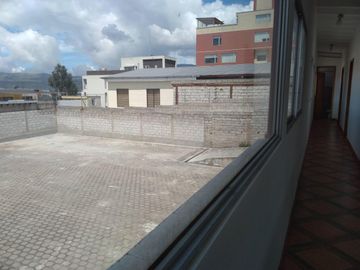 VENDO HERMOSA PROPIEDAD TERRENO/CON LOCAL SECTOR PONCEANO ALTO