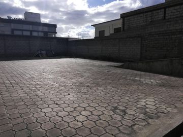 VENDO HERMOSA PROPIEDAD TERRENO/CON LOCAL SECTOR PONCEANO ALTO
