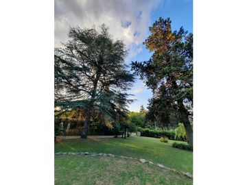 VENTA-CASA LA GRANJA 3 DORM+DEPARTAMENTO-PILETA