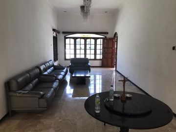 Rumah Bagus Murah di Taman Puspa Raya, Citraland, Surabaya