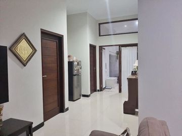 RUMAH DALAM PERUM PONDOK PERMAI BANGUNTAPAN DEKAT KOTA JOGJA, JEC