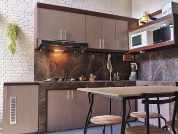 RUMAH DALAM PERUM PONDOK PERMAI BANGUNTAPAN DEKAT KOTA JOGJA, JEC