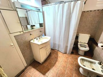 Chalet en venta en Castelar Sur