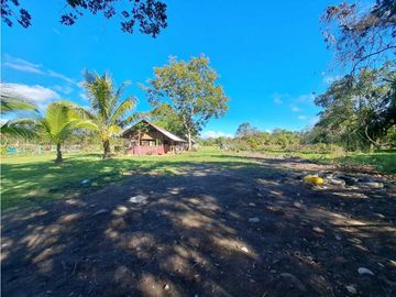 VENDO FINCA TURISTICA RECREACIONAL EN BUGABA