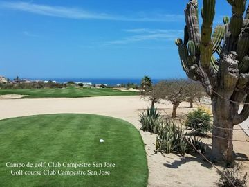 Condominio con vista al mar, techos altos, club de playa, concierge, carril de n