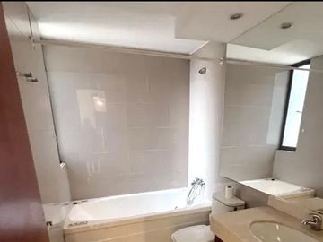 Bello Depto. en venta de 3D y 2B con 2 Estac en Providencia