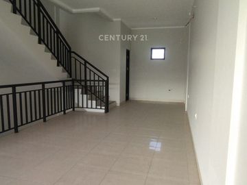 Disewakan Ruko Summarecon Crown Gading Setia Asih Bekasi