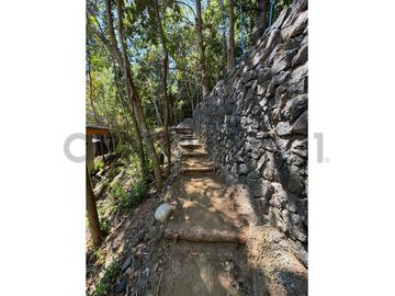 Venta de casa en entorno natural Altos de Huife
