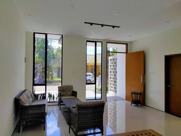 rumah baru 2 lantai modern bagus cantik singgasana Bandung
