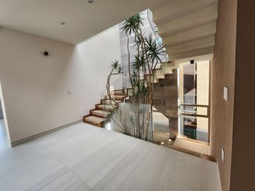 Casa en Venta en Club de Golf Altozano
