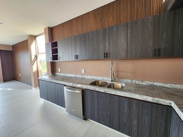 Casa en Venta en Club de Golf Altozano