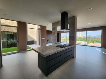 Casa en Venta en Club de Golf Altozano
