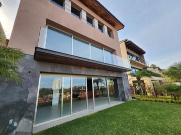 Casa en Venta en Club de Golf Altozano