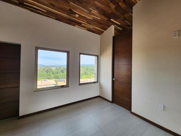 Casa en Venta en Club de Golf Altozano