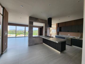 Casa en Venta en Club de Golf Altozano