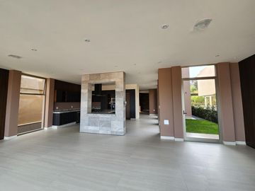 Casa en Venta en Club de Golf Altozano