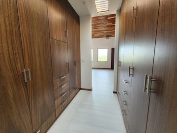 Casa en Venta en Club de Golf Altozano