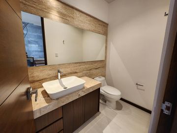 Casa en Venta en Club de Golf Altozano