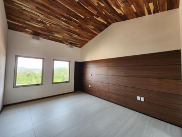 Casa en Venta en Club de Golf Altozano