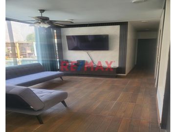 📍  Ubicada en el Condominio El Ensueño, en el kilómetro 42 de la Carretera Central, distrito de Ricardo Palma.

💡 Este hermoso lugar goza de un clim