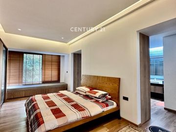 Rumah Cantik 2 Lantai Siap Huni Di Jaksel WT 17855