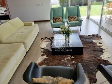 DISTINGUIDO CHALET &quotRUMENCO"