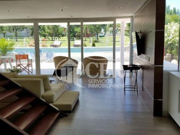DISTINGUIDO CHALET &quotRUMENCO"
