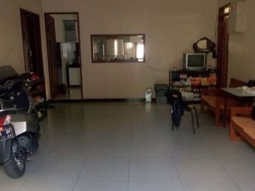 Rumah Mewah Dijual Rugi Sesuai Apprasial Bank di Sukajadi